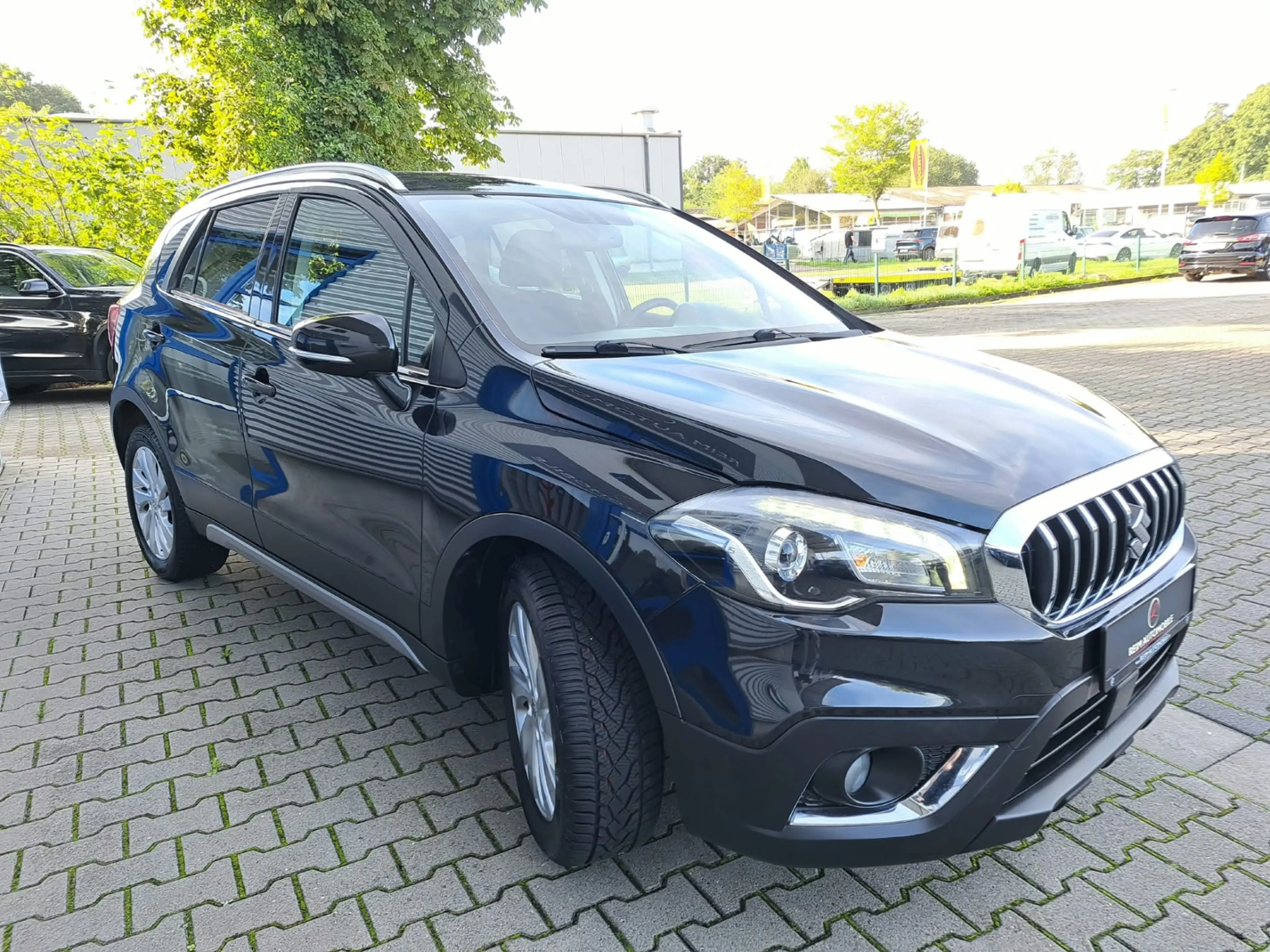 Suzuki SX4 S-Cross 1.0 Automatik "Club" *Nur 45.250 KM* NAVI — photo 7