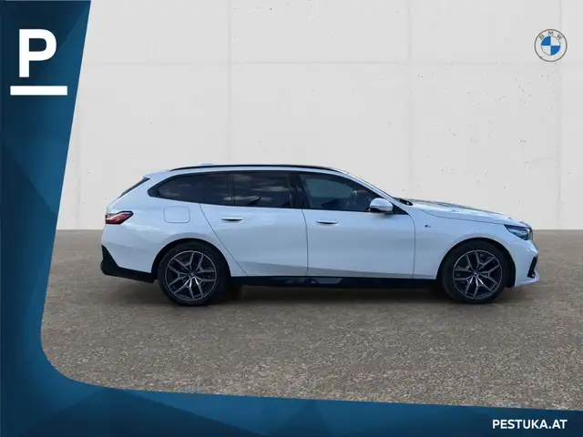 BMW 5 Series view 5