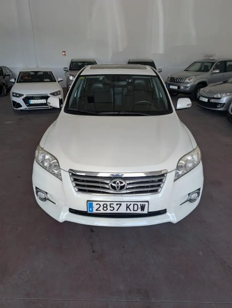 Toyota RAV 4 2.2D-4D Executive 4x4 Blanco - 2