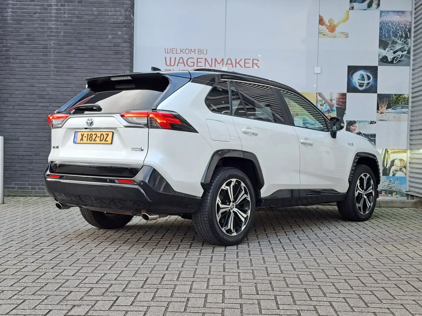 Toyota RAV 4 2.5 Plug-in Hybrid AWD Bi-Tone Plus Automaat | SCH Weiß - 2