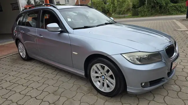 2010 BMW 3 Series in Blue for sale