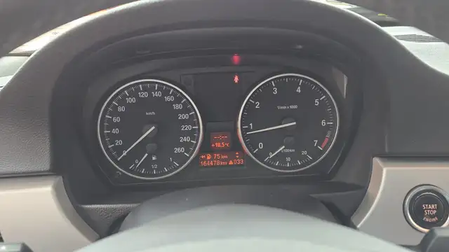 BMW 3 Series view 12