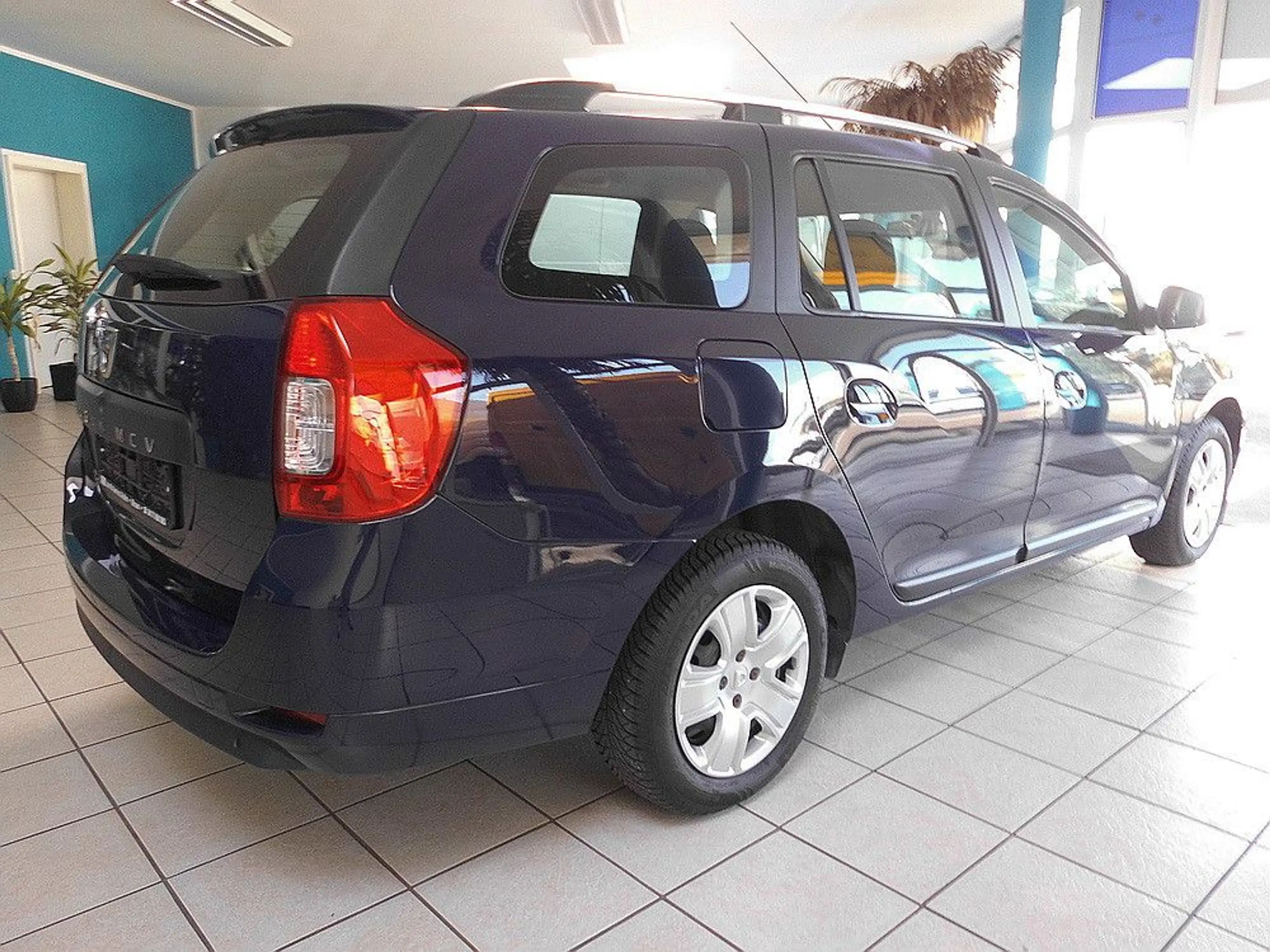 Dacia Logan MCV II Kombi Laureate 1.Hand Orig. 14tkm. — photo 3