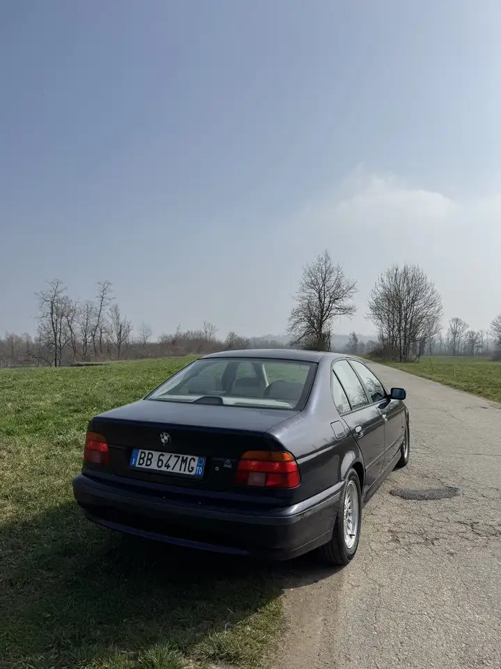 BMW 528i Attiva, foto 4