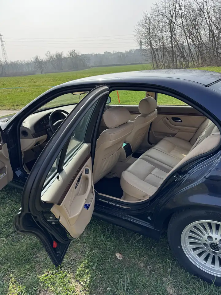 BMW 528i Attiva, foto 5