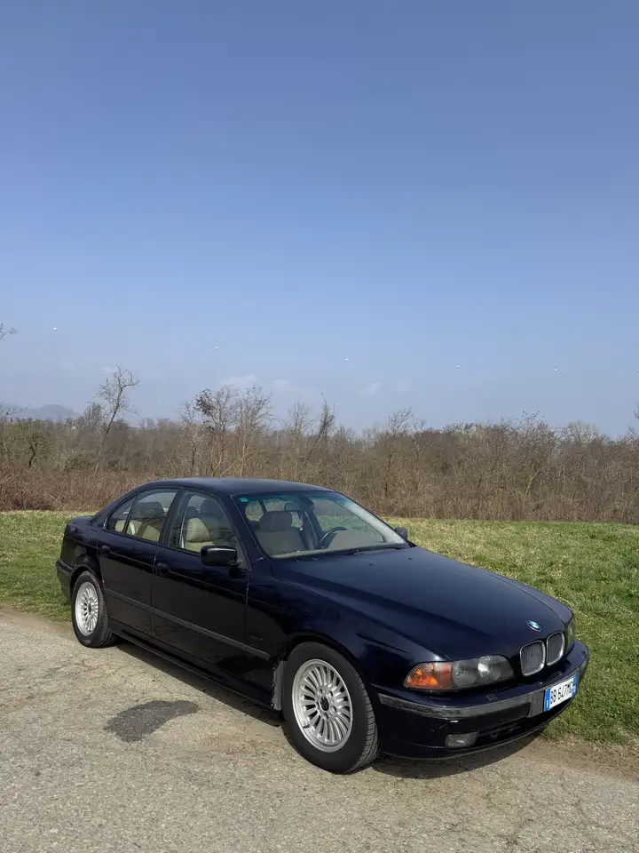BMW 528i Attiva, foto 2