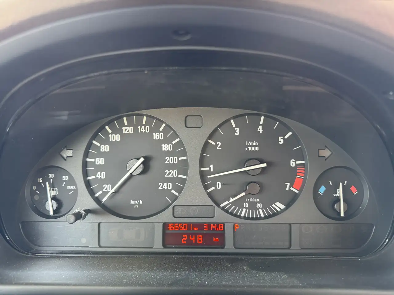 BMW 528i Attiva, foto 7