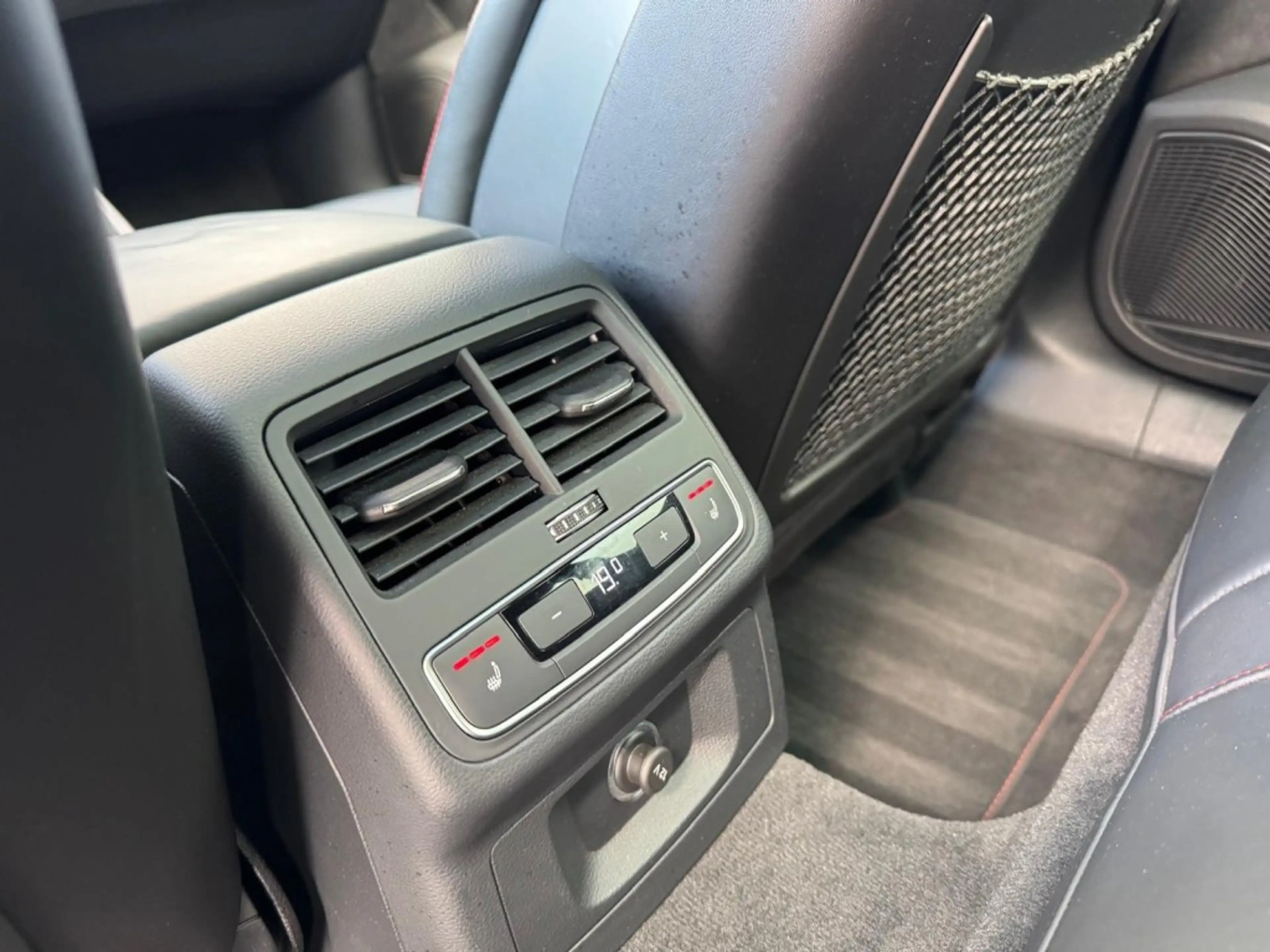 Audi RS4 2.9 TFSI RS4 QUATTRO Keramisch B&O Pano HUD Massag — photo 32