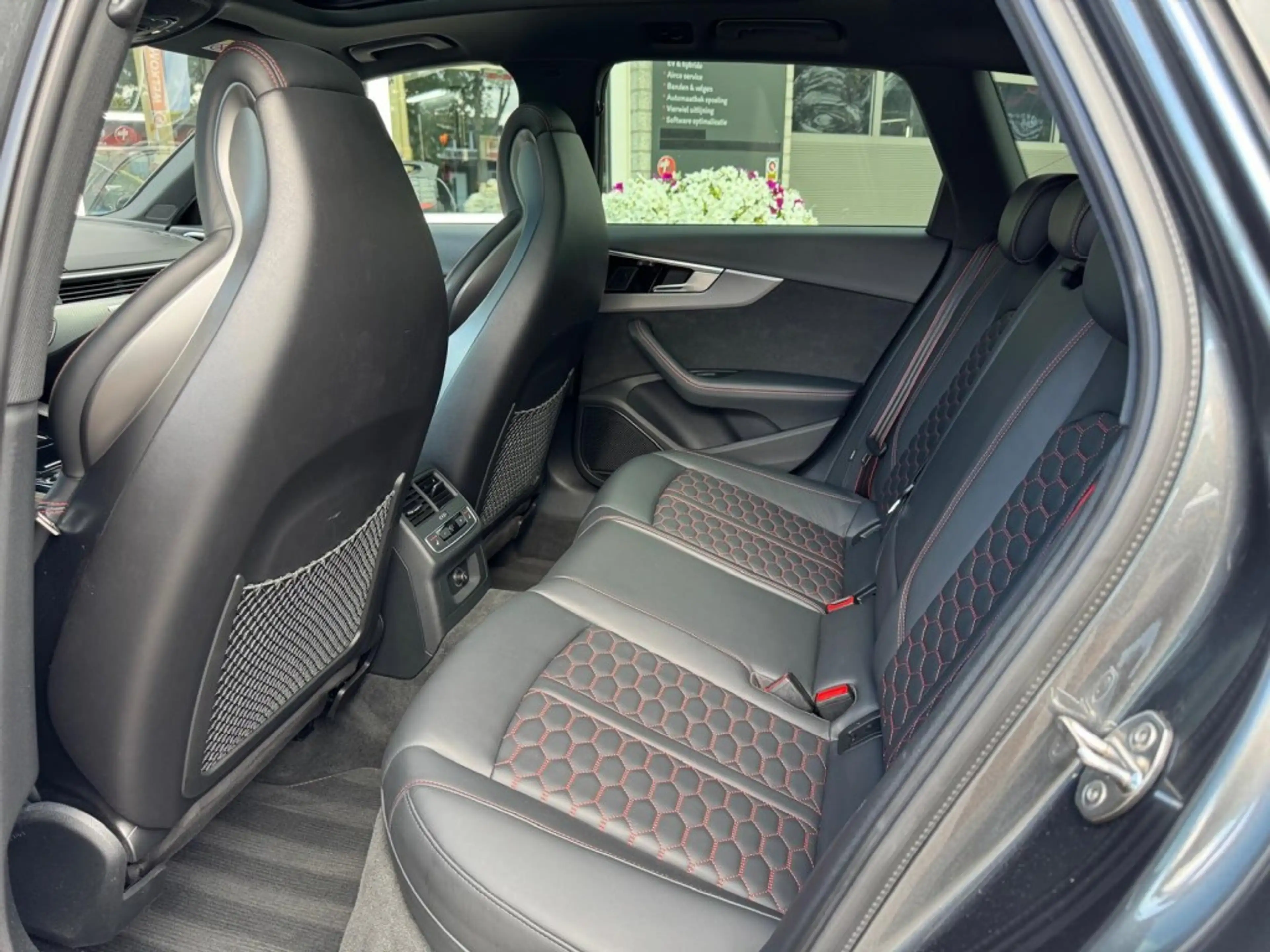 Audi RS4 2.9 TFSI RS4 QUATTRO Keramisch B&O Pano HUD Massag — photo 30