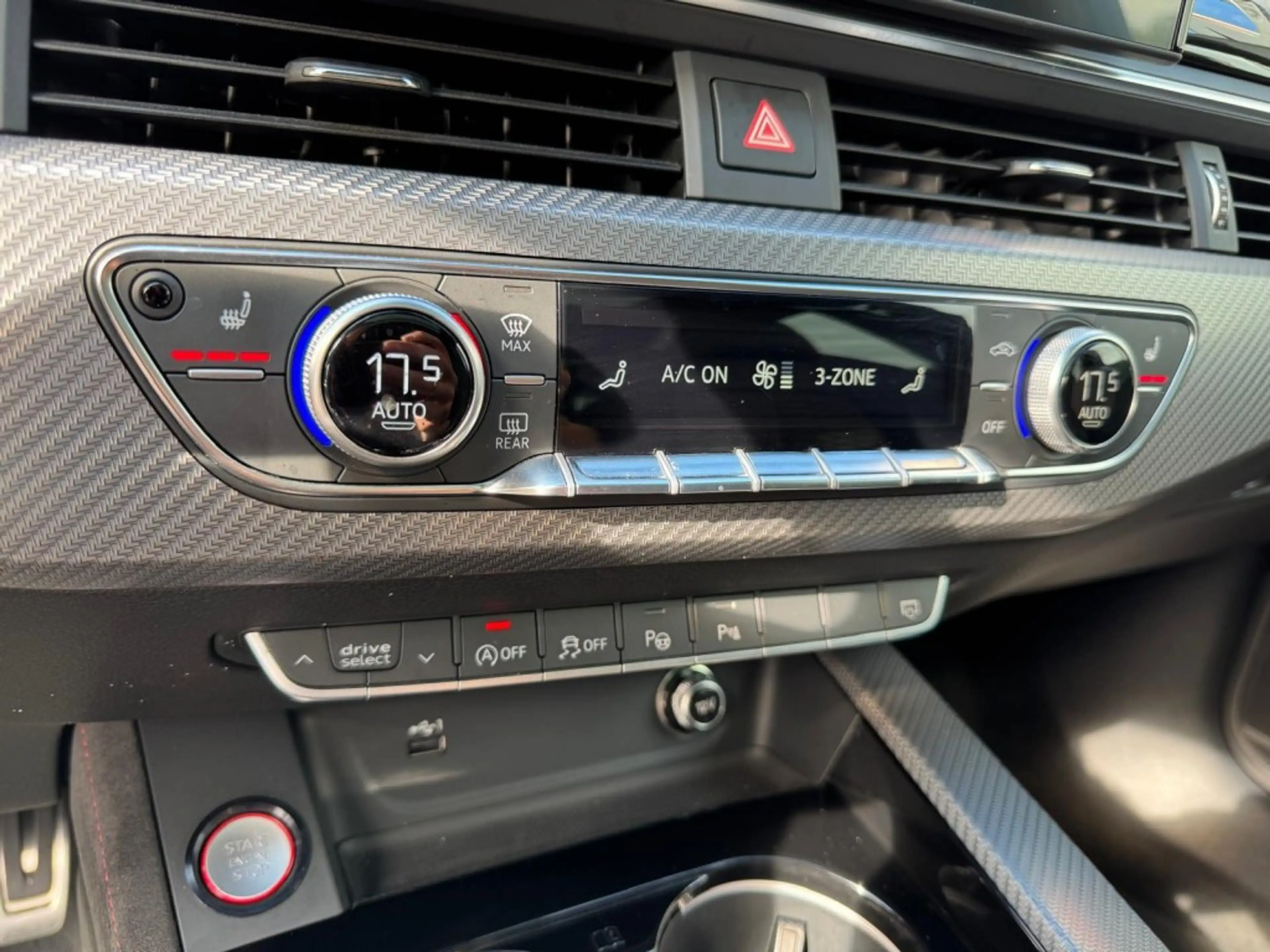 Audi RS4 2.9 TFSI RS4 QUATTRO Keramisch B&O Pano HUD Massag — photo 36