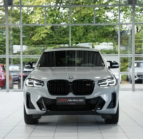 BMW X4 M view 4