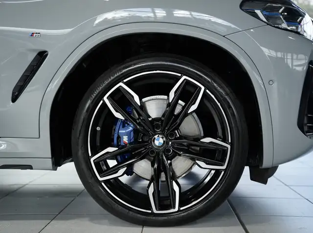BMW X4 M view 13