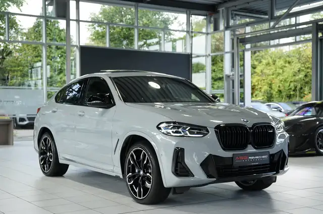 BMW X4 M view 6
