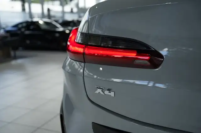 BMW X4 M view 15