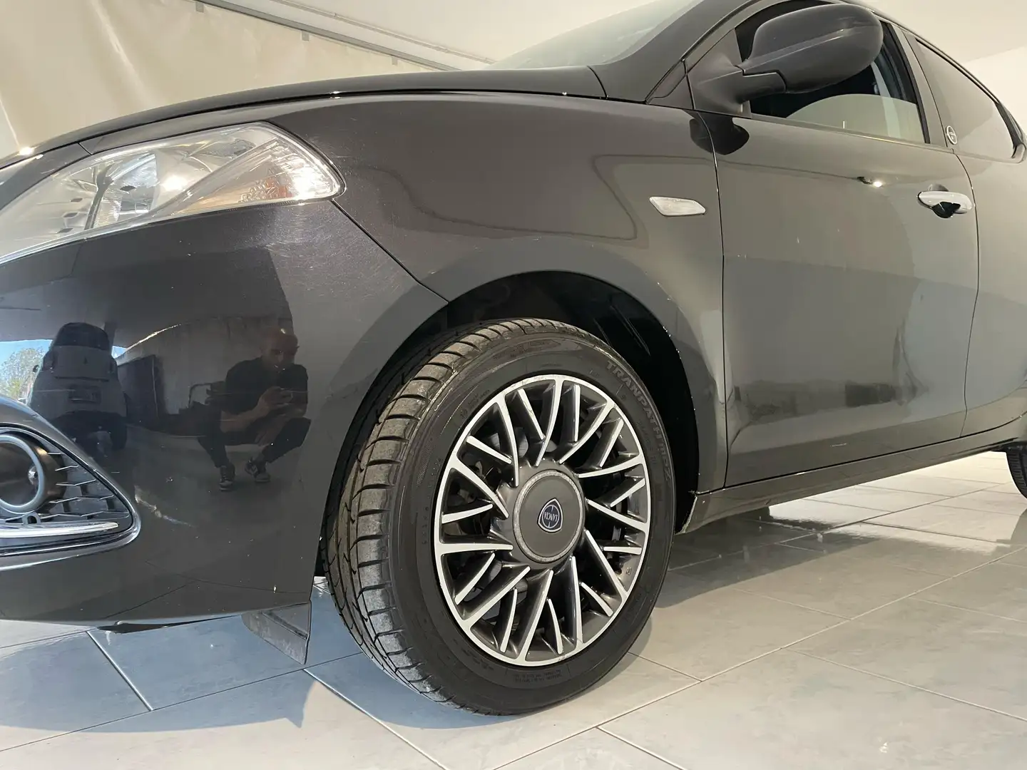 Lancia Ypsilon 1.2 ECOCHIC GPL DI SERIE GOLD X NEOPATENTATI - 2