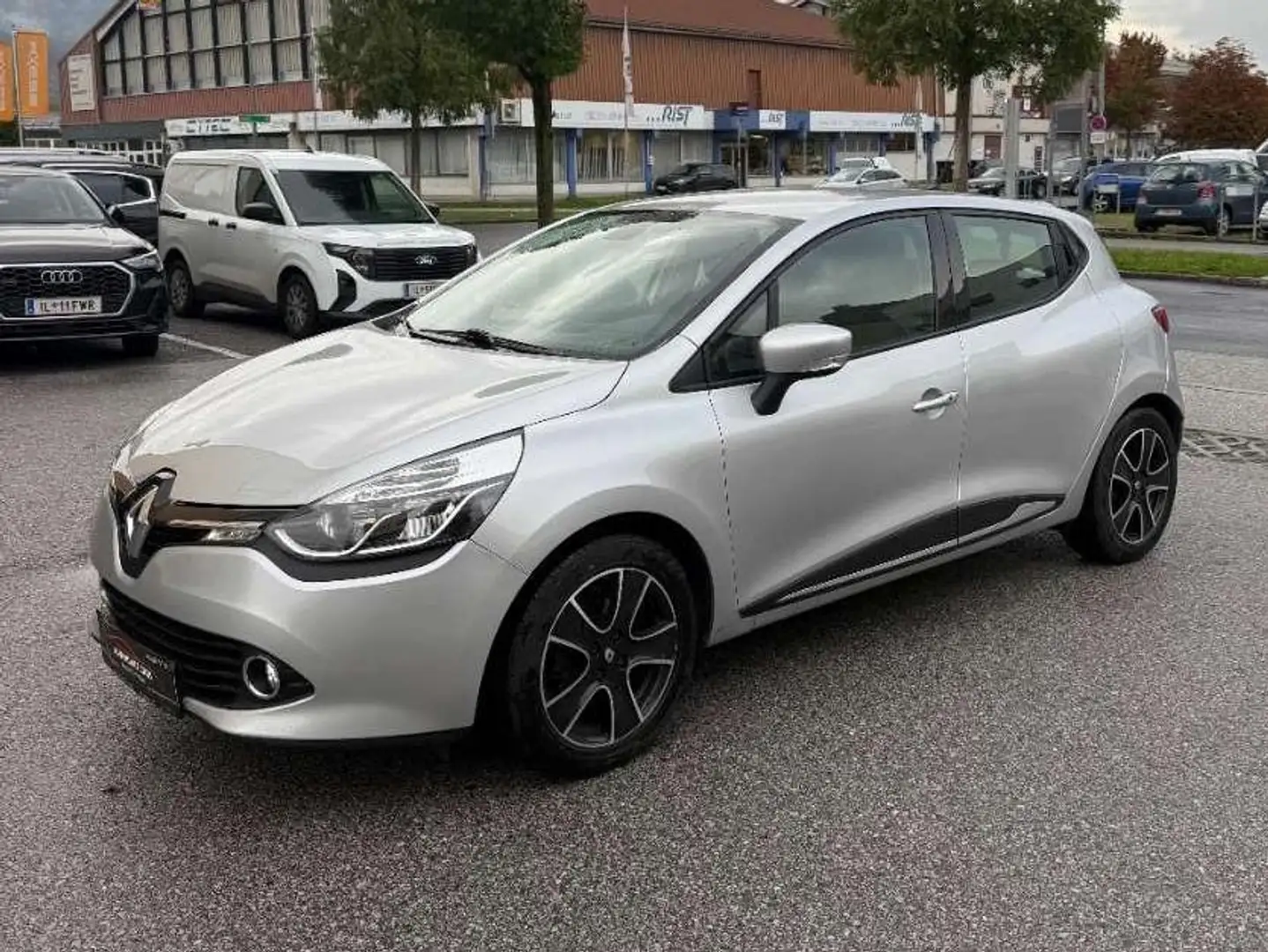 Renault Clio Luxe Grau - 1