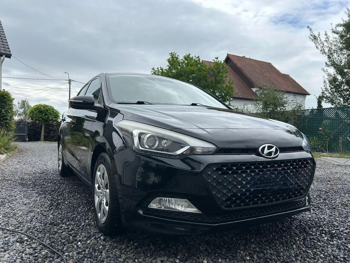 Hyundai i20 i20 1.1 CRDi Classic Noir - 1
