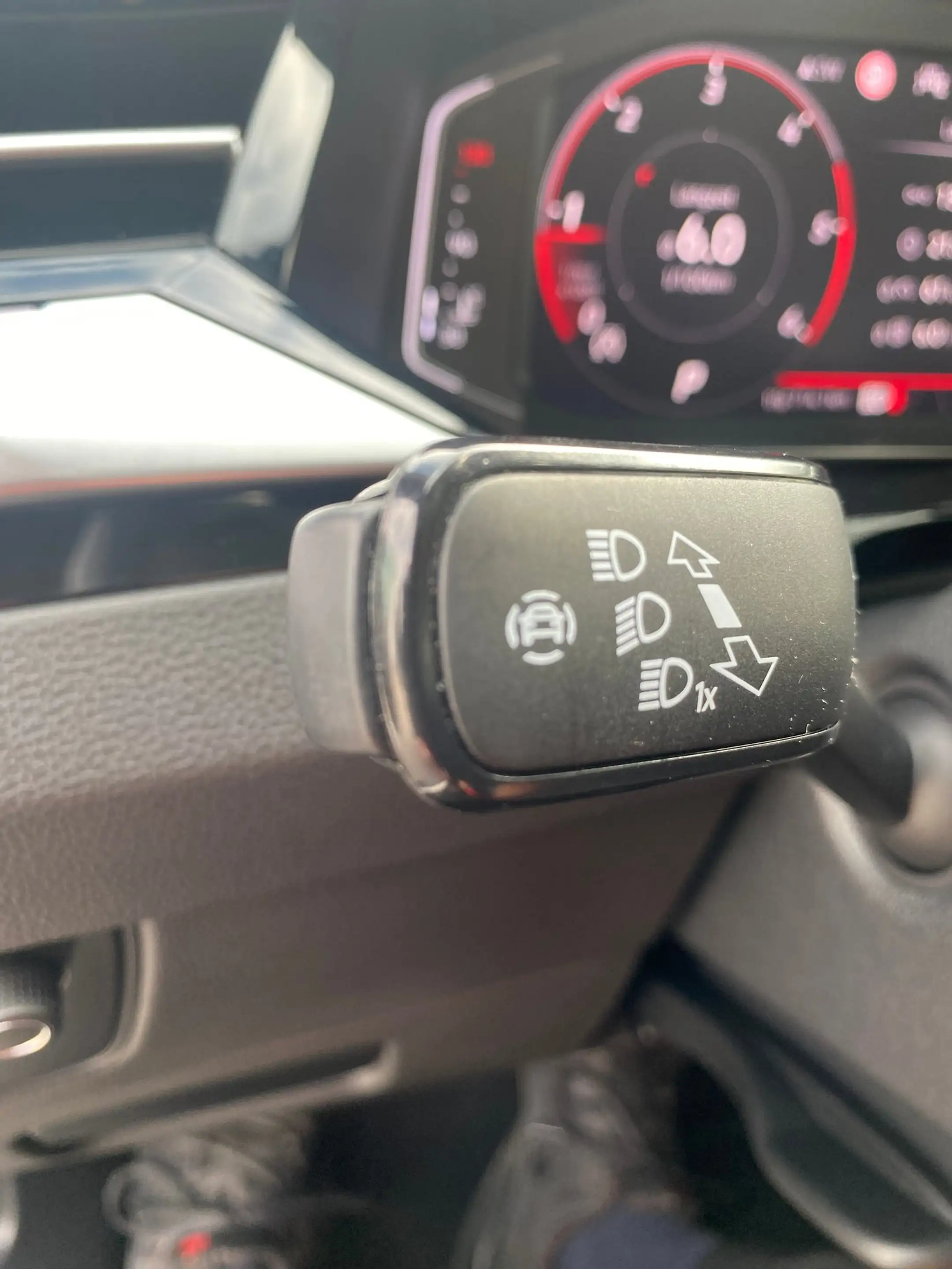 Volkswagen Arteon R-Line TDI 4MOTION DSG — photo 12