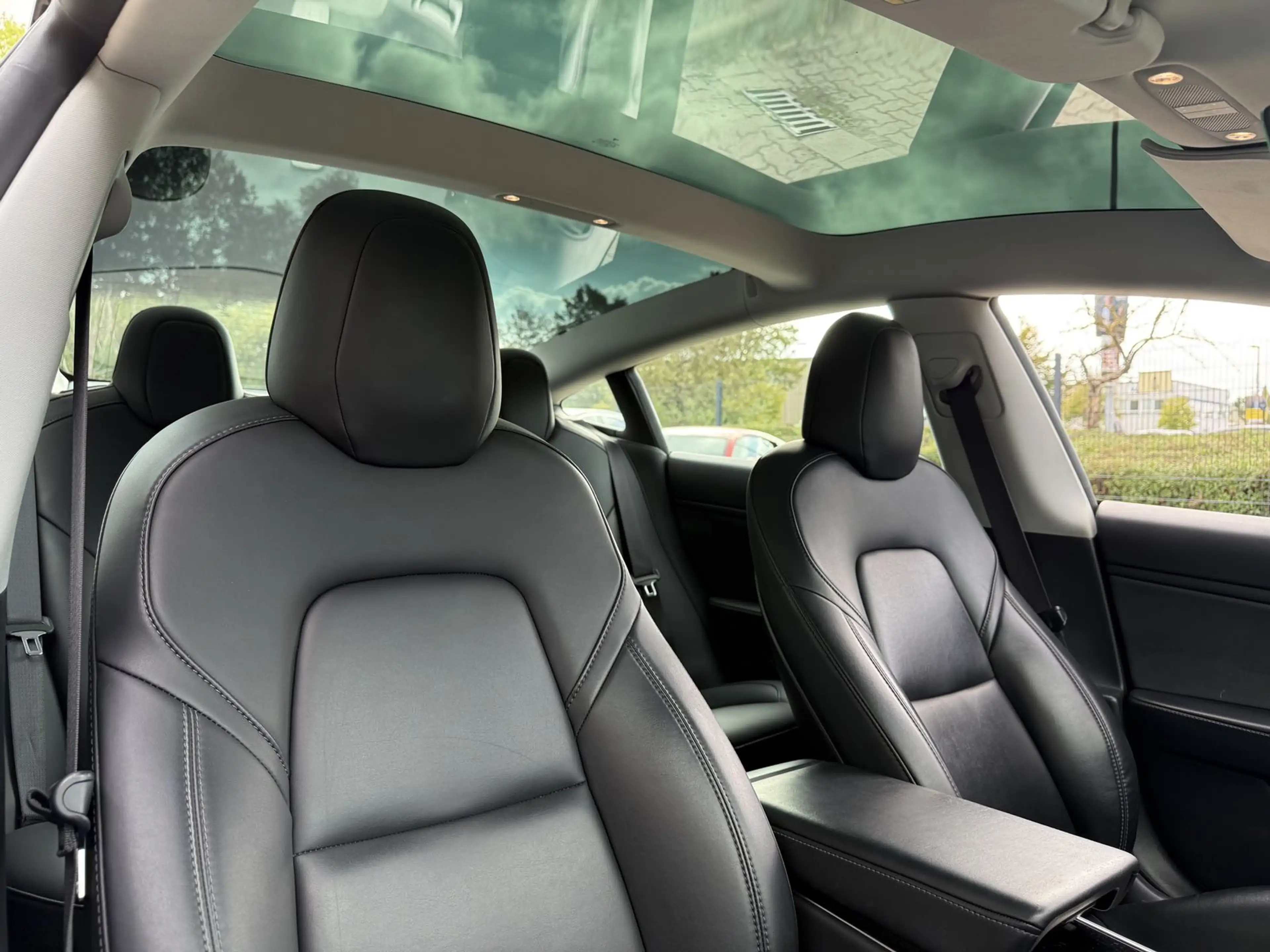 Tesla Model 3 Performance Long Range Dual AWD — photo 14