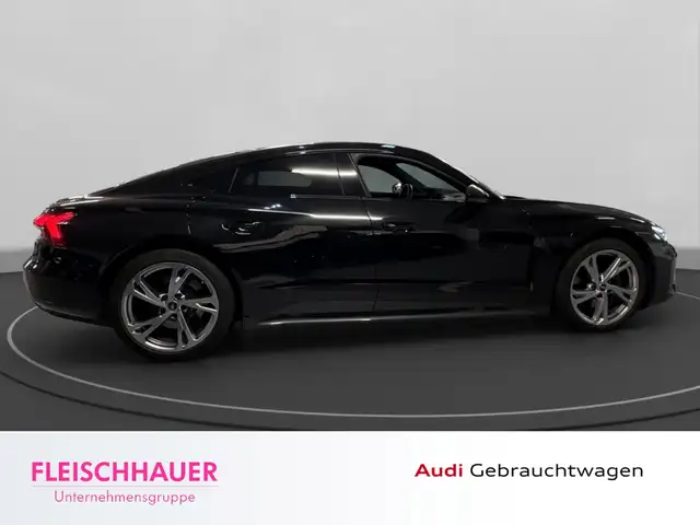 Audi E-Tron GT view 8