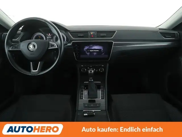 Skoda Superb view 12