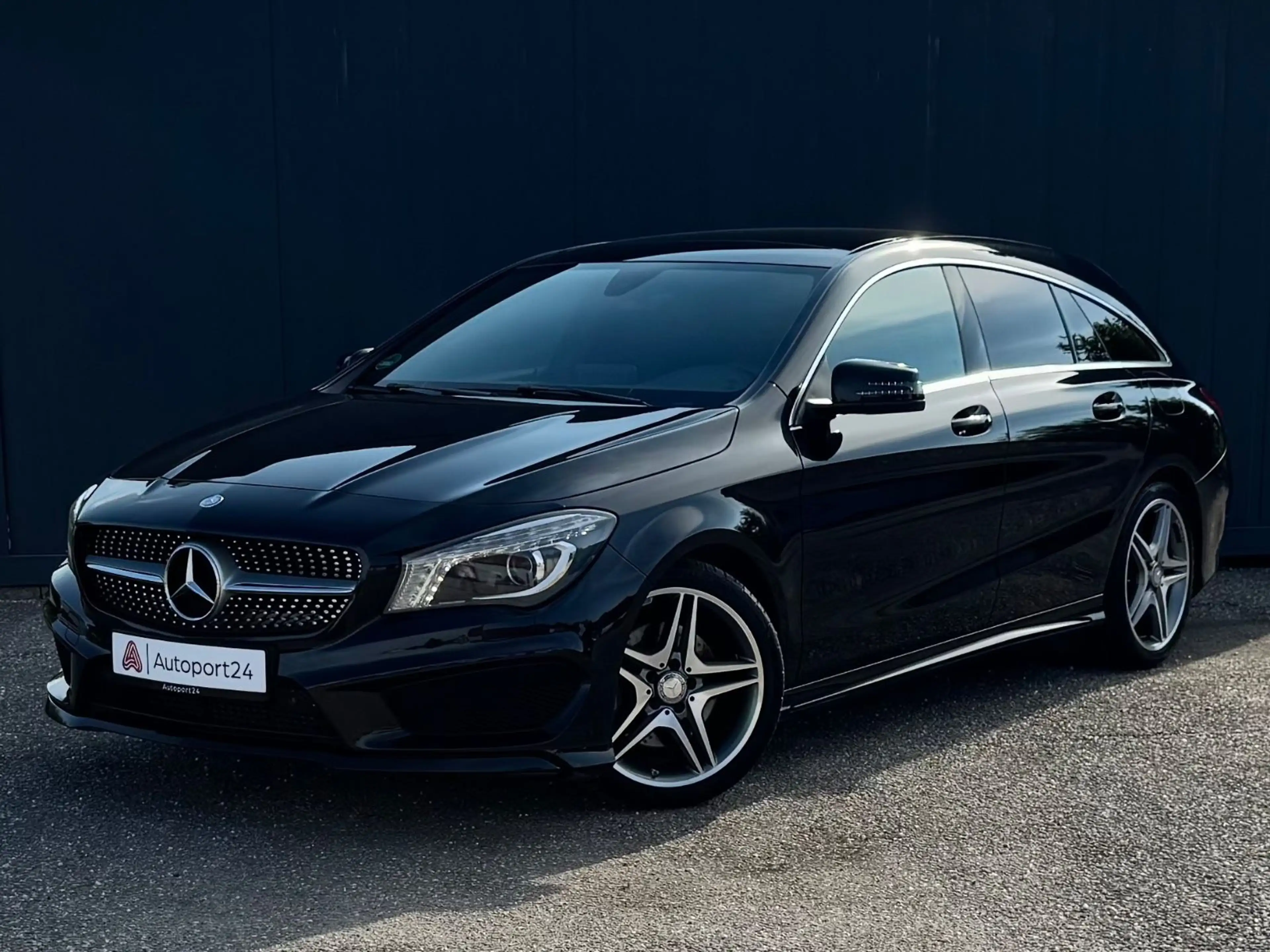 Mercedes-Benz CLA 220 CLA 220 ShootingBrake*AMG-Line*Panorama*Garantie