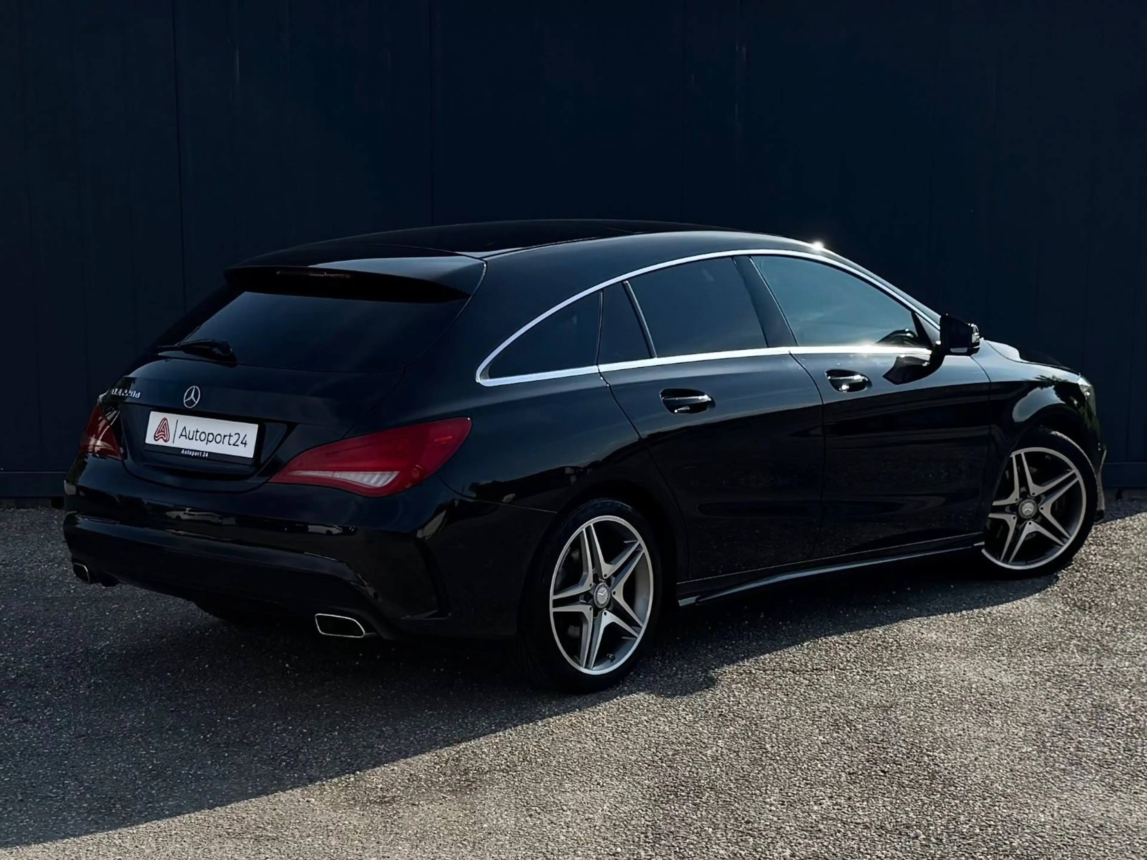 Mercedes-Benz CLA 220 CLA 220 ShootingBrake*AMG-Line*Panorama*Garantie — photo 5