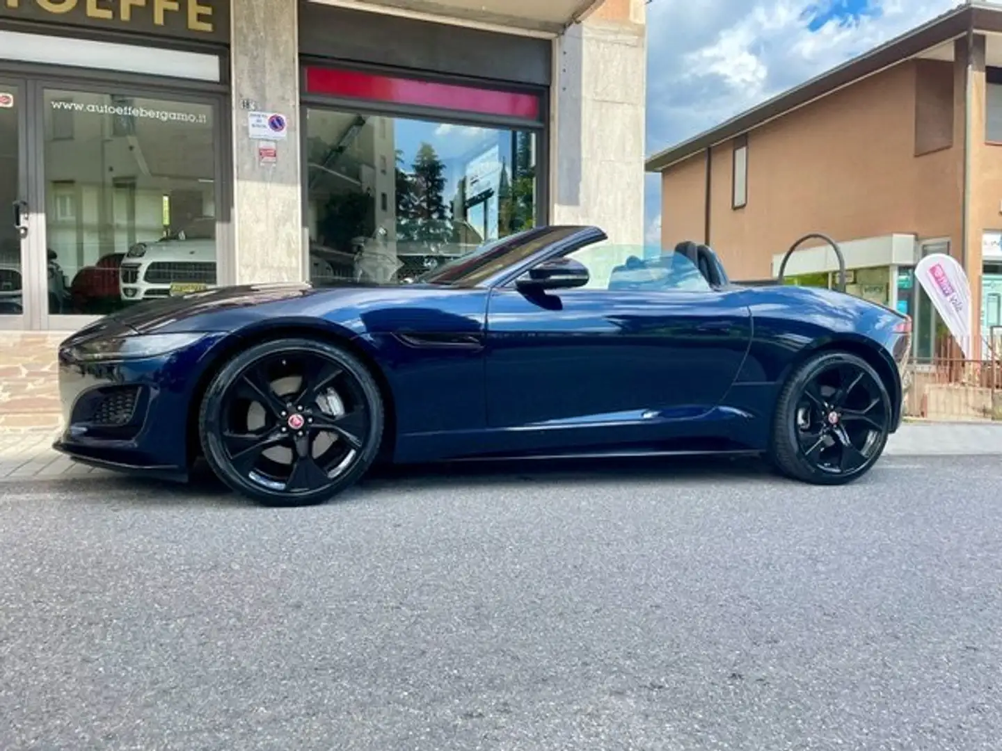 Jaguar F-Type Cabrio 2.0 i4 300CV AUTO R-DYNAMIC *4.600 KM* IVA! Bleu - 1