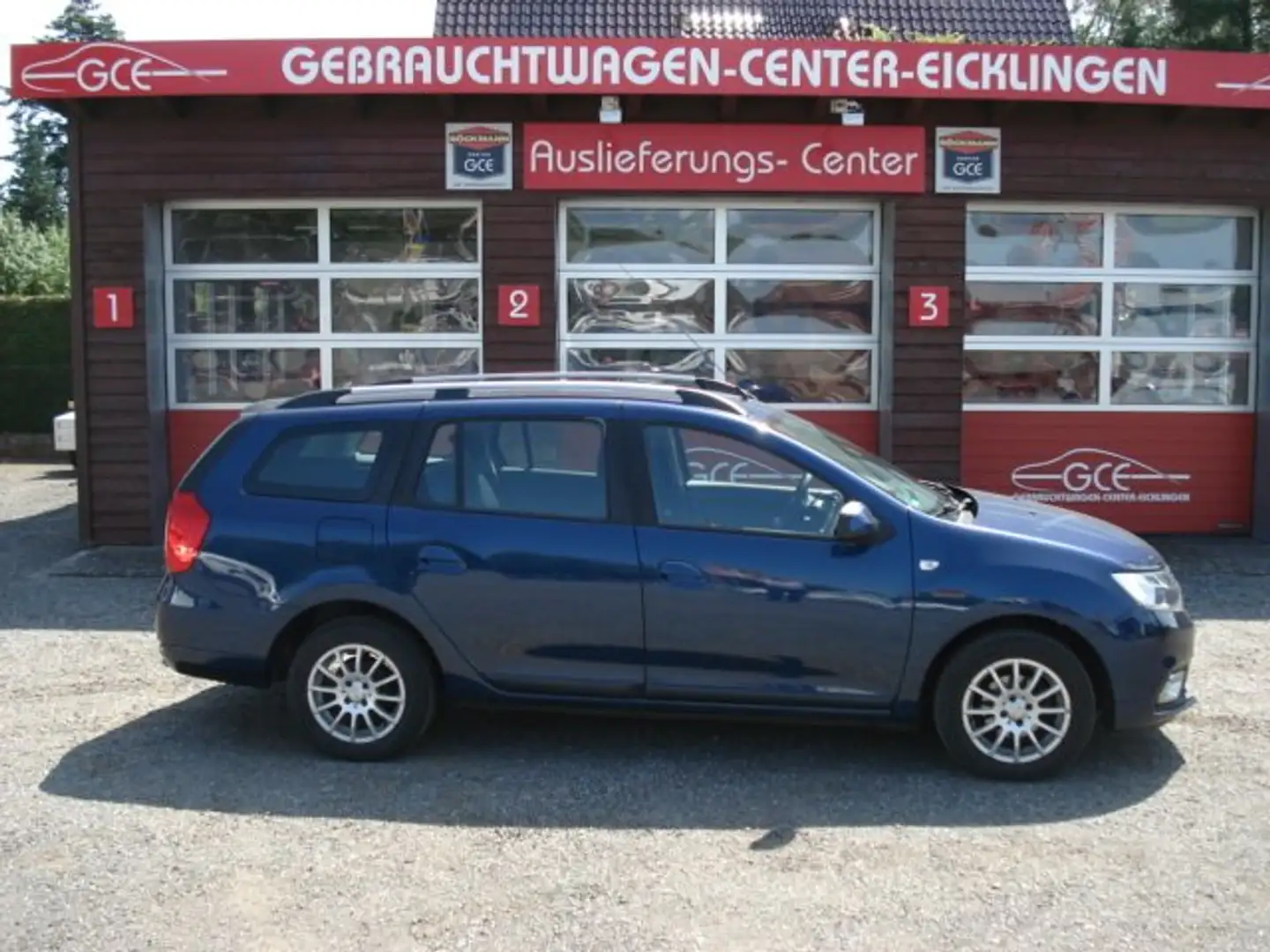 Dacia Logan Laureate Blauw - 1