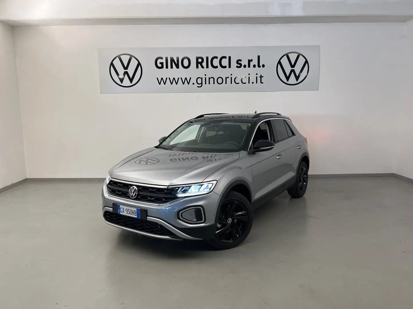 Volkswagen T-Roc 1.5 TSI ACT DSG Sport Argento - 1