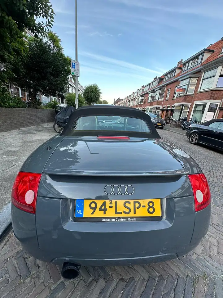 Audi TT Roadster 1.8 T quattro, foto 3