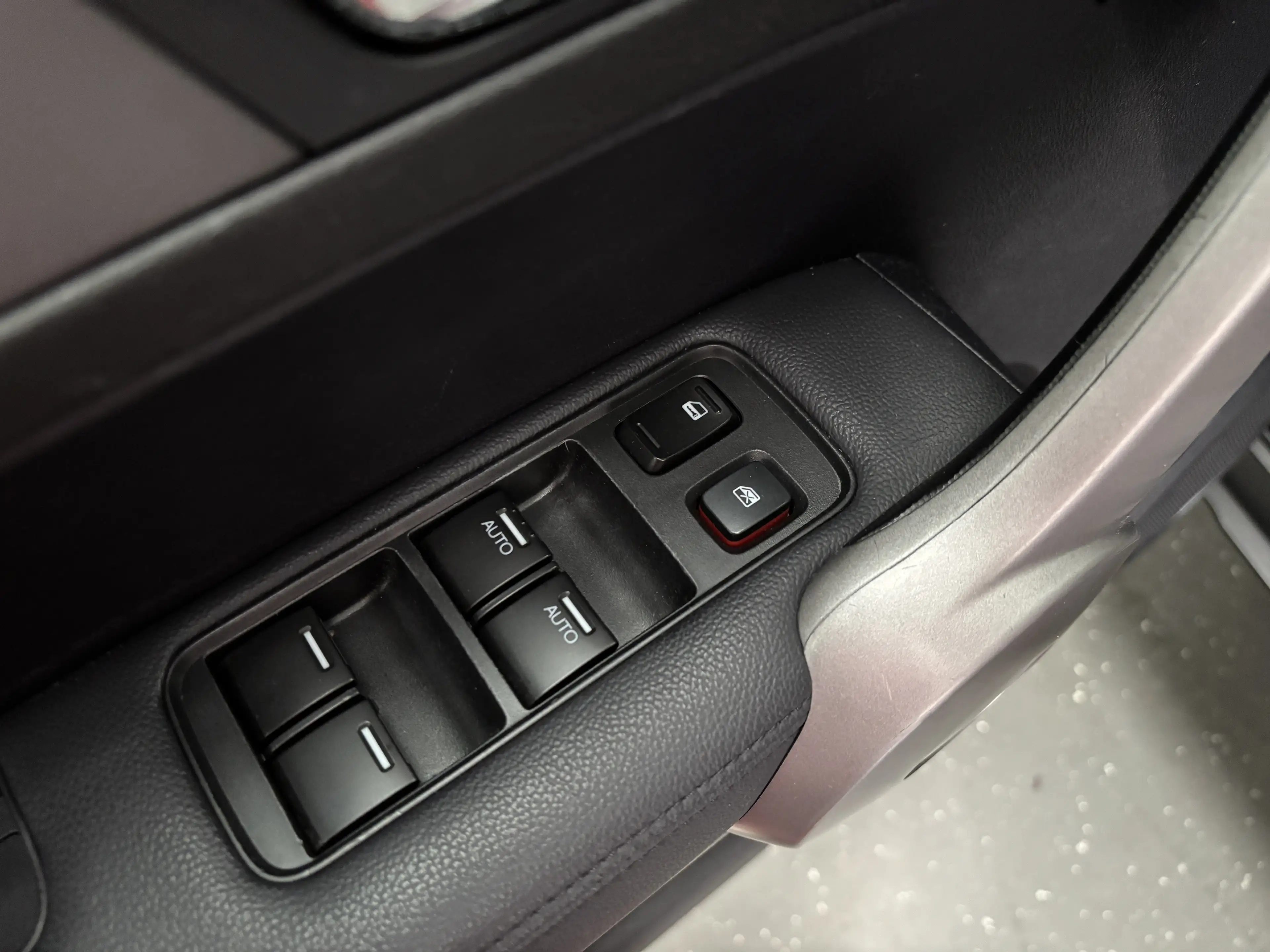 Honda CR-V 2.0i Executive Goed onderh. | Trekhaak | Stoelverw — photo 21