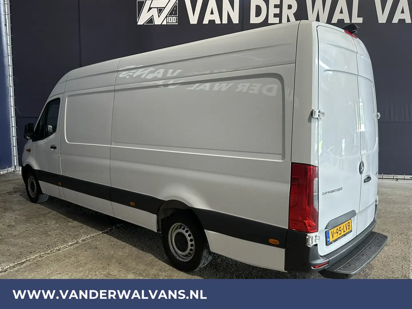 Mercedes-Benz Sprinter 316 CDI 164pk L3H2 Euro6 Airco | Camera | Navigati Wit - 2