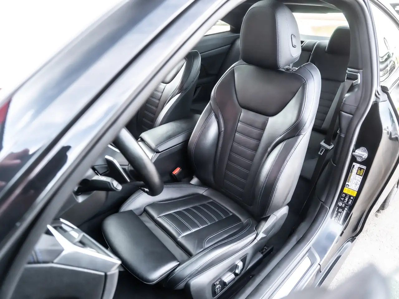 BMW 4 Series photo BMW 4 Series