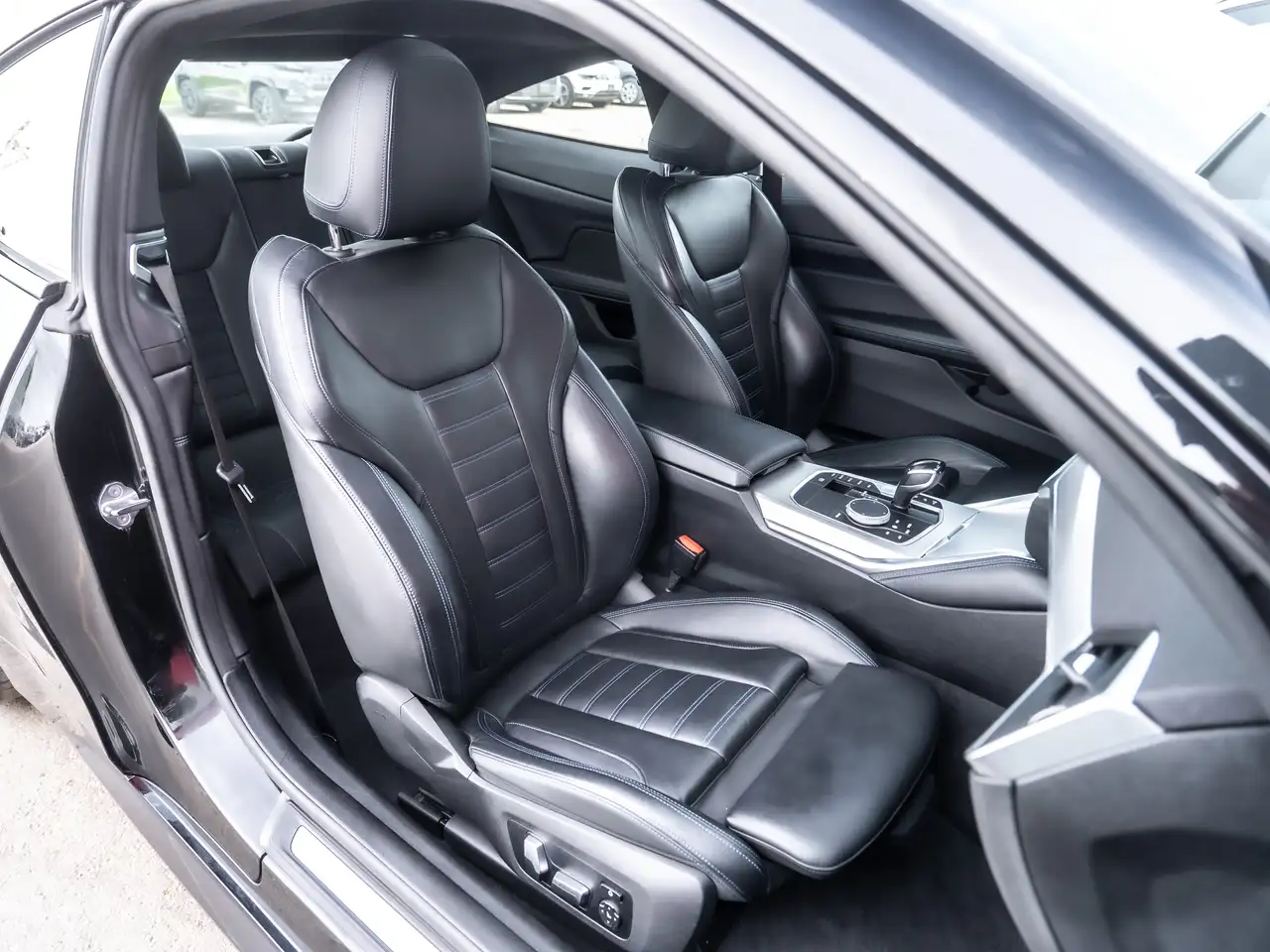 BMW 4 Series photo BMW 4 Series