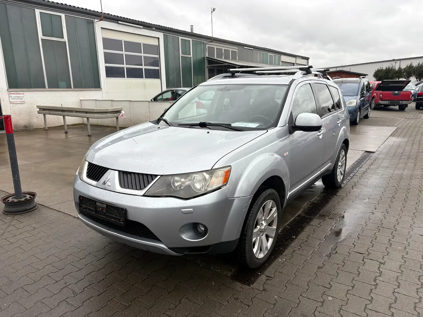 Mitsubishi Outlander Invite 4WD mit Gasanlage Ezüst - 1