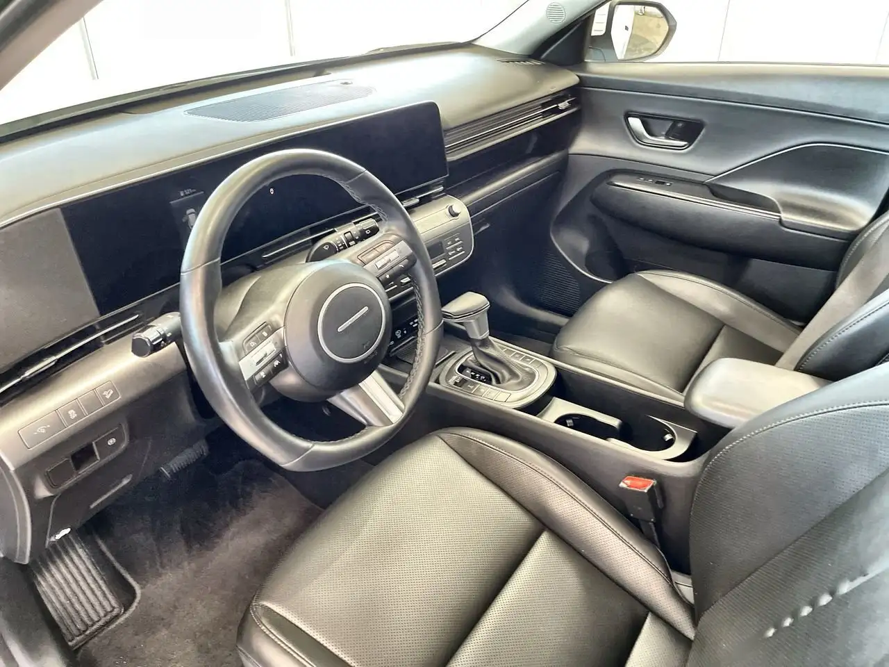 Hyundai KONA снимка Hyundai KONA