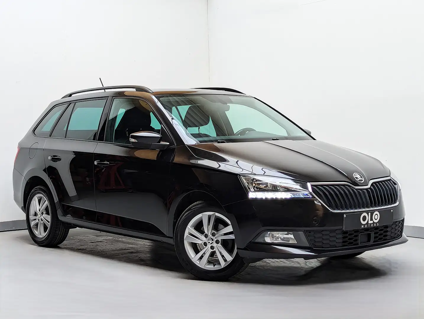 Skoda Fabia Fabia SW 1.0i 75ch Ambition - NAVI-CARPLAY-RADAR Noir - 2