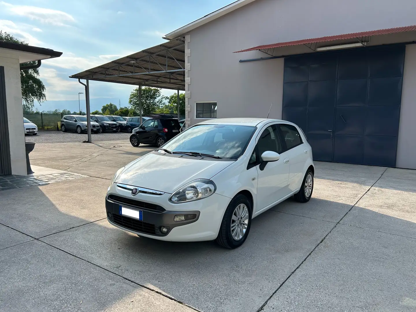 Fiat Grande Punto Evo 5p 1.3 mjt Dynamic s Neopatentati Blanc - 1