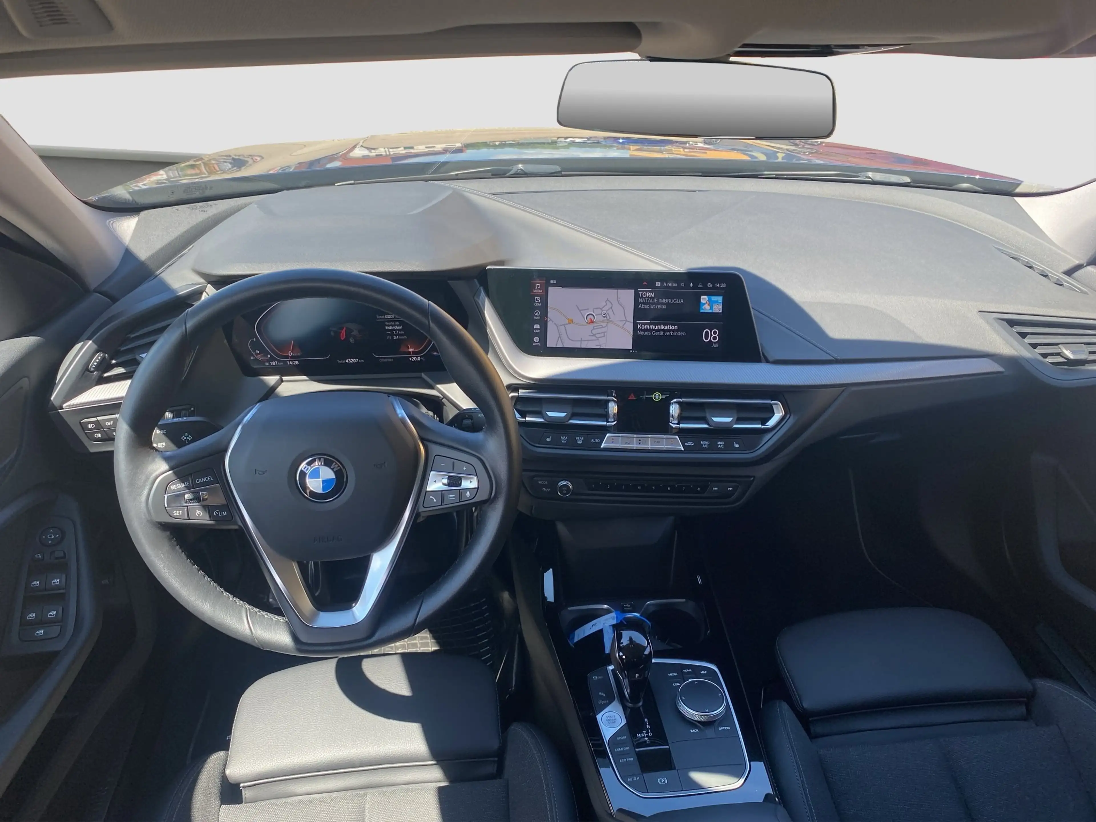 BMW 118 i Sport Line LED SpurAss Navi WLAN — photo 12