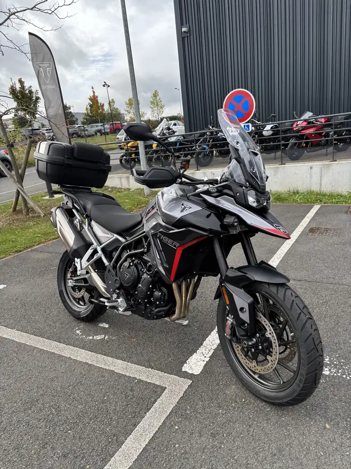 Triumph Tiger 900