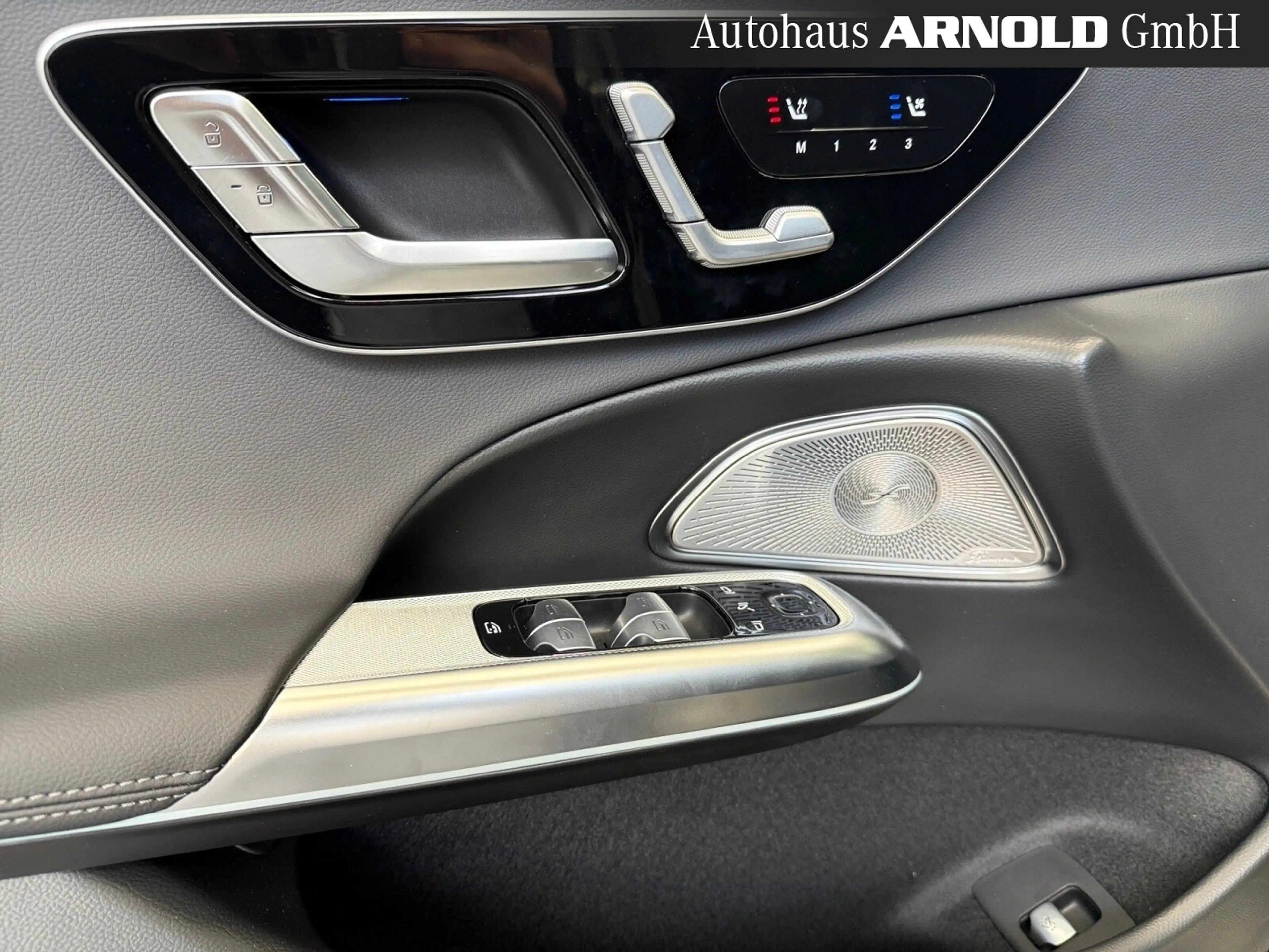 Mercedes-Benz E 450 E 450 d 4M AMG-Line AHK HuD 360° SUPERSCREEN 20" — photo 12