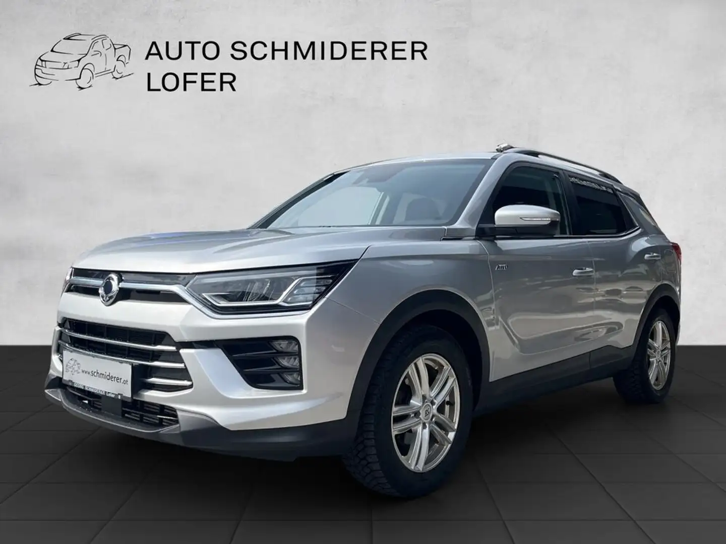 KGM Korando 1,6 4WD Dream Aut. Silber - 1