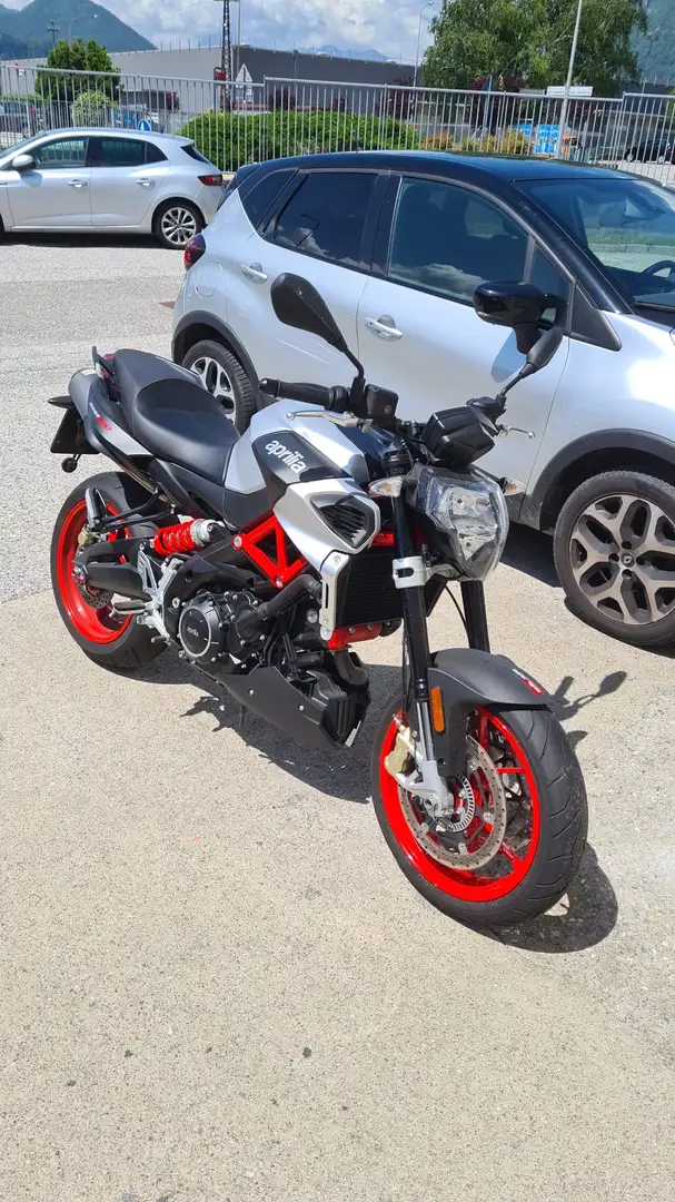 Aprilia Shiver 900 ABS Plateado - 1
