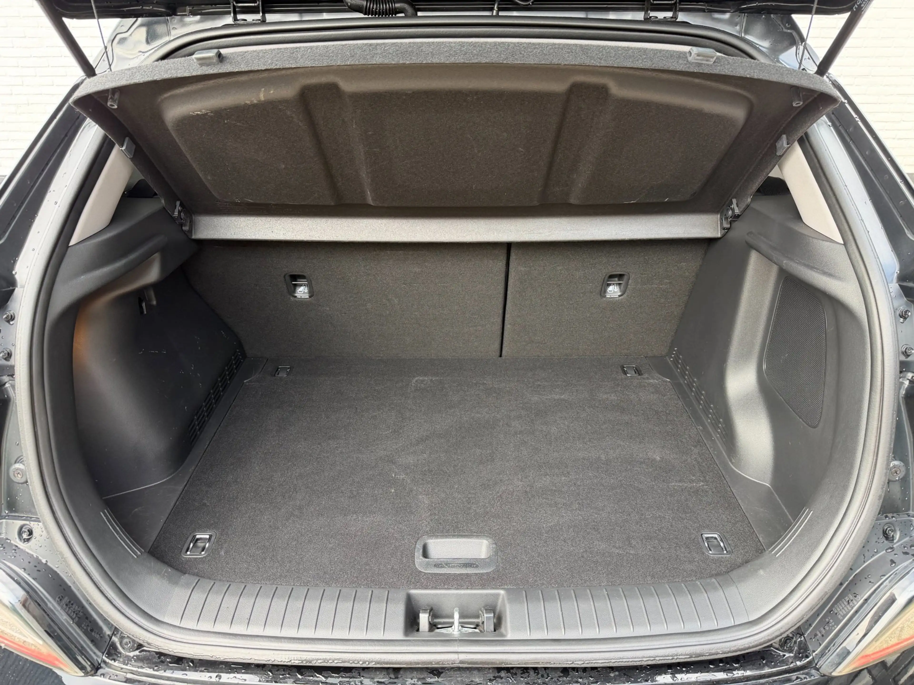 Hyundai KONA EV Premium 64 kWh ACC l WARMTEPOMP l SoH 99% l CAM — photo 25