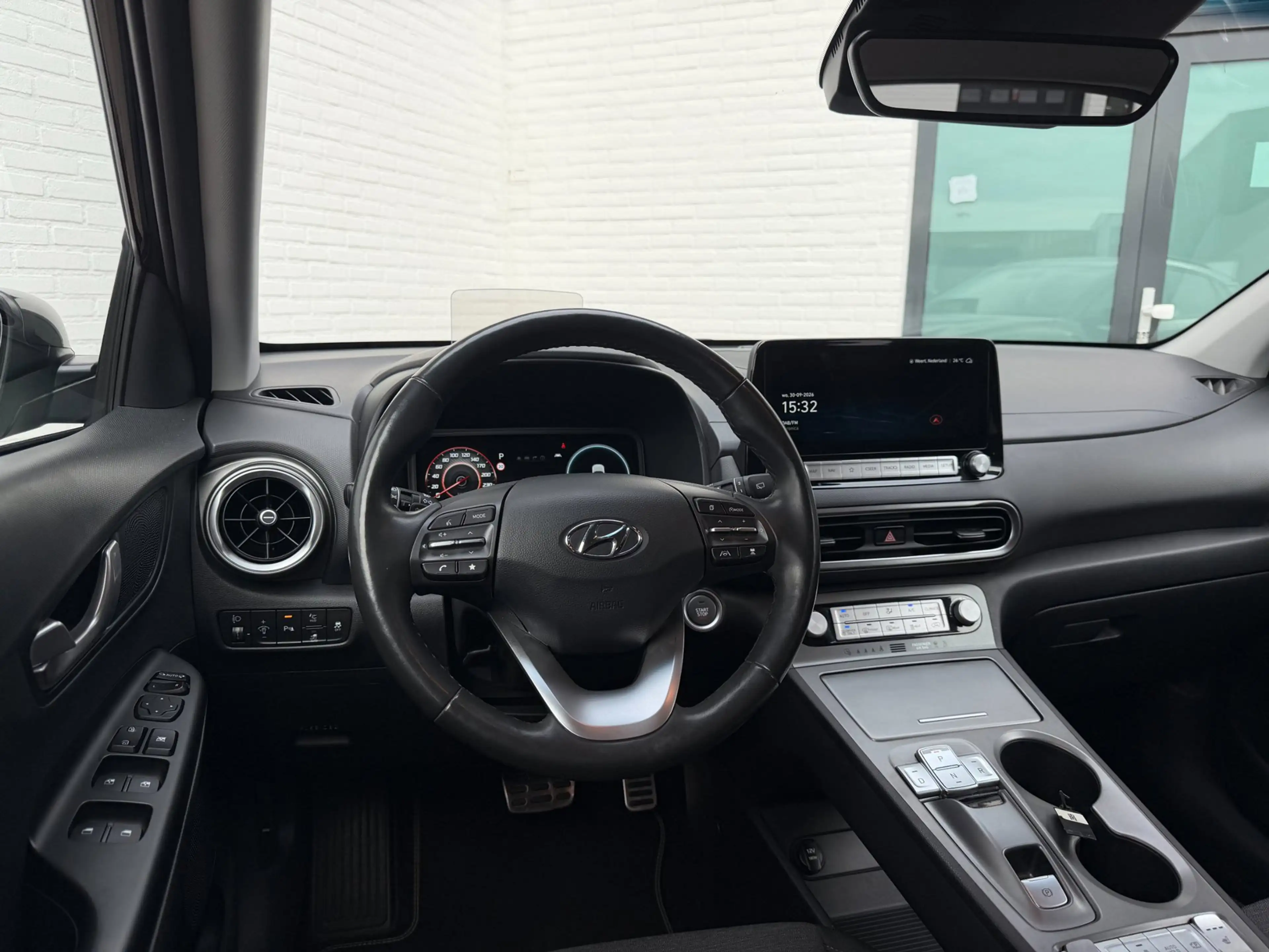 Hyundai KONA EV Premium 64 kWh ACC l WARMTEPOMP l SoH 99% l CAM — photo 11
