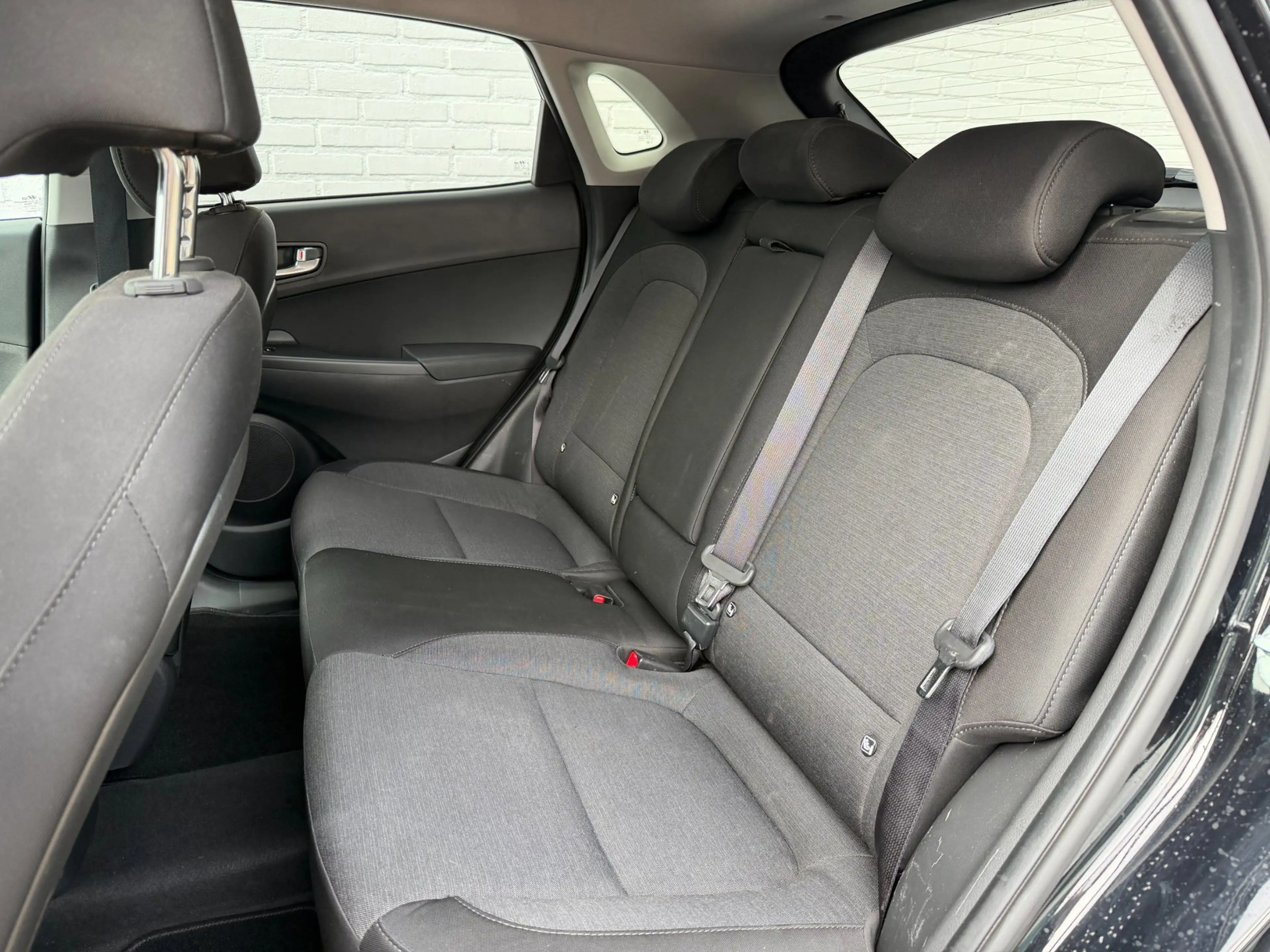 Hyundai KONA EV Premium 64 kWh ACC l WARMTEPOMP l SoH 99% l CAM — photo 24