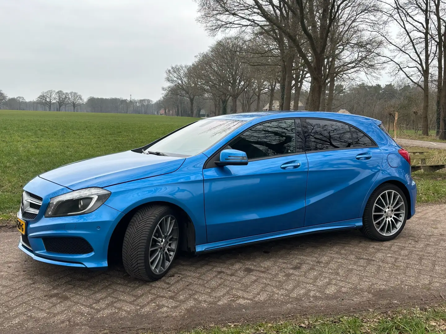 Mercedes-Benz A 180 AMG pakket W176 Blauw - 1
