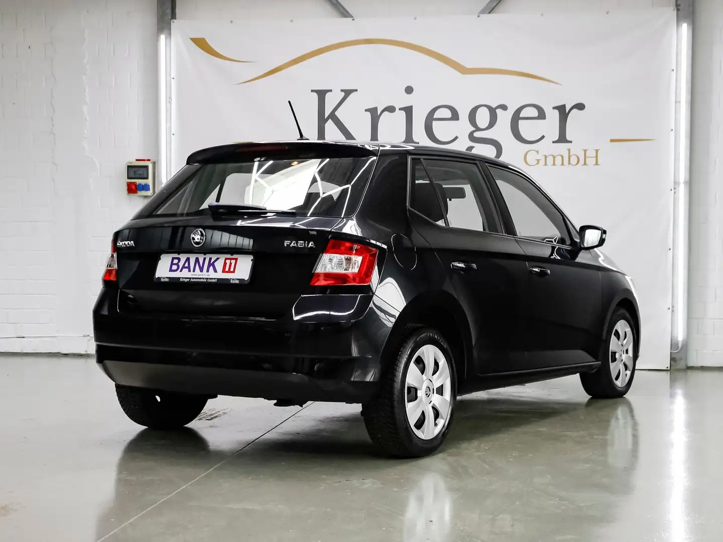 Skoda Fabia Active *SITZHEIZUNG*KLIMAANLAGE*ZV-FUNK* Schwarz - 2