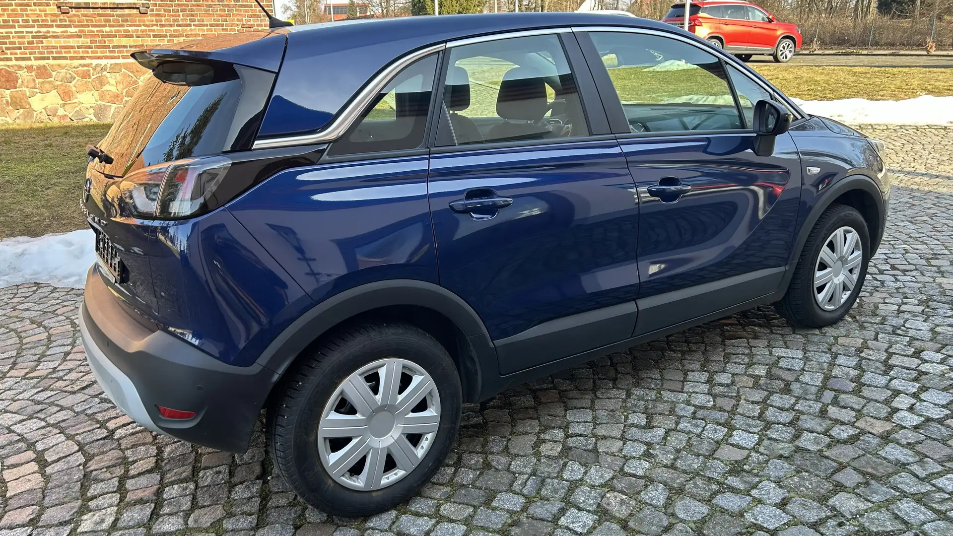 Opel Crossland 1.2 Elegance, AHK, verschiebbare Rückbank Blau - 2